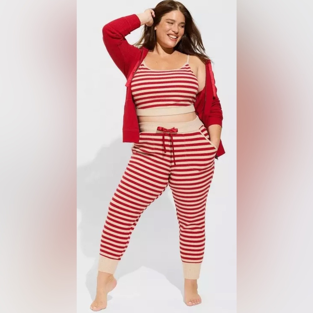 NWT Torrid Red and Oatmeal Striped Hacci Ribbed Joggers